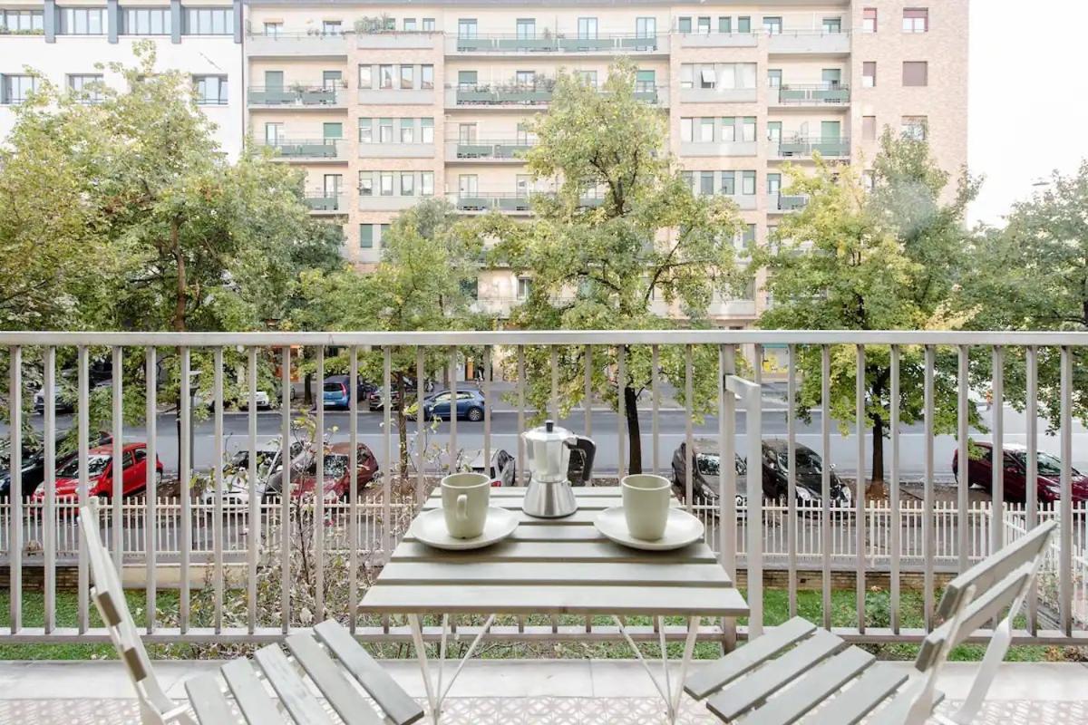Luxury 2 Bedroom Apartament, Close To San Siro, Fiera And 10 Min Metro To Duomo Milano Dış mekan fotoğraf