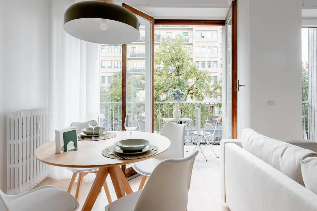 Luxury 2 Bedroom Apartament, Close To San Siro, Fiera And 10 Min Metro To Duomo Milano Dış mekan fotoğraf